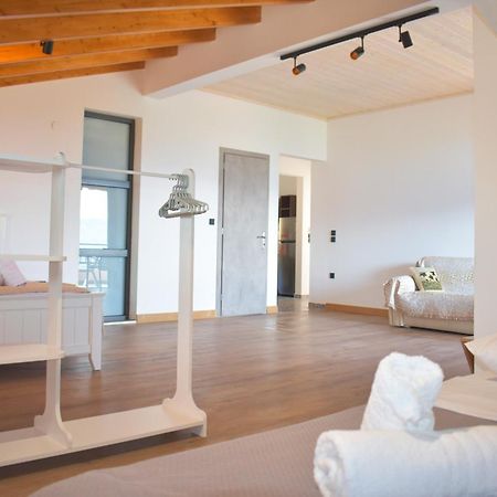 Bay View Suites Vaszilikí Kültér fotó