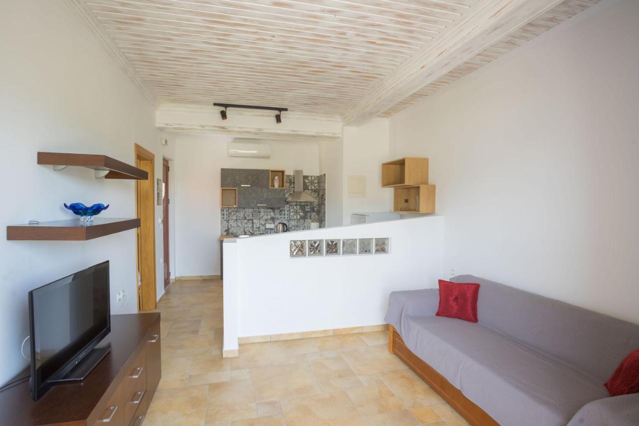 Bay View Suites Vaszilikí Kültér fotó
