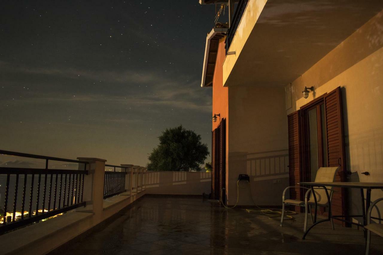 Bay View Suites Vaszilikí Kültér fotó